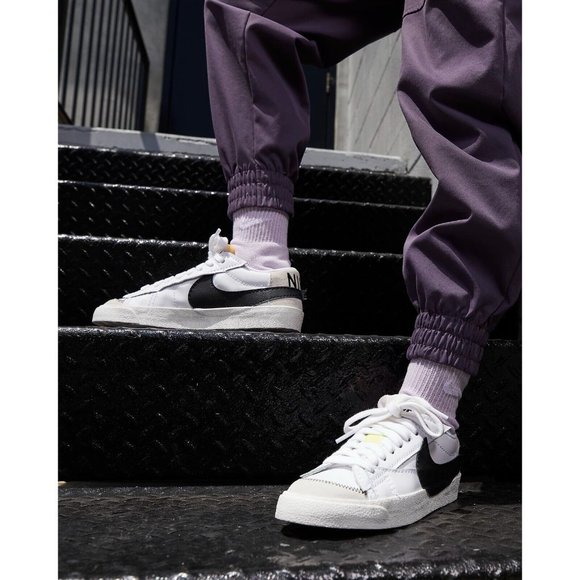 Nike Blazer Low 77 Jumbo Shoes Sneakers DN2158-101 White / Black Men's - Picture 11 of 15